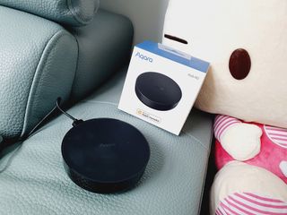 아카라 집 밖에서도 집 안을 돌봐주는 스마트 리모컨 — 5점을 준 리뷰어가 2022년 6월 올린 사용 사진