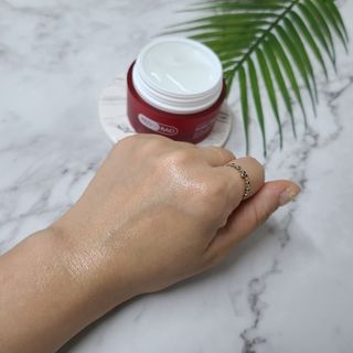 레드투래드 센서티브 슈퍼 크림 50ml — 5점을 준 리뷰어가 2021년 8월 올린 사용 사진