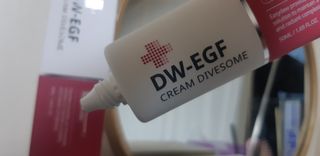 이지듀 DW-EGF 크림 다이브좀_콜라겐이 쏙쏙, 탄력피부로 다이빙 — 5점을 준 리뷰어가 2021년 2월 올린 사용 사진