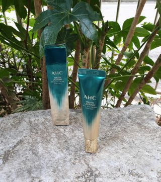 [NEW 탄력유턴 아이크림] AHC 유스 래스팅 리얼 아이크림 포 페이스 — 5점을 준 리뷰어가 2021년 1월 올린 사용 사진