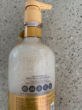 벨먼 내추럴스파 수분광채 스크럽 바디워시 600ml 5종 — 5점을 준 리뷰어가 2022년 5월 올린 사용 사진