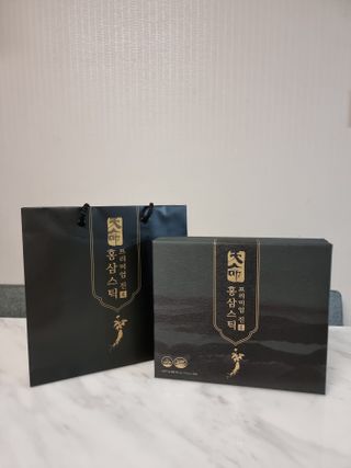 헬스업_천명진프리미엄홍삼스틱_10ml x 30포 — 5점을 준 리뷰어가 2021년 2월 올린 사용 사진
