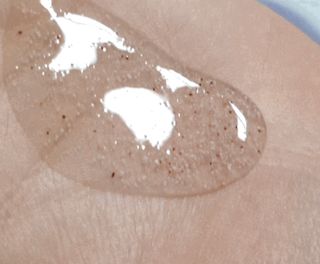 벨먼 내추럴스파 수분광채 스크럽 바디워시 600ml 5종 — 5점을 준 리뷰어가 2022년 5월 올린 사용 사진