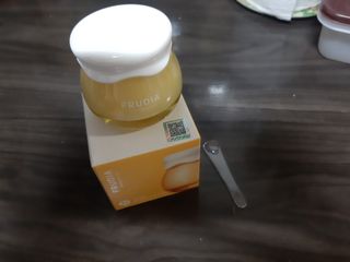 [후르디아] 미백 기능성 감귤 브라이트닝 크림 — 5점을 준 리뷰어가 2021년 4월 올린 사용 사진