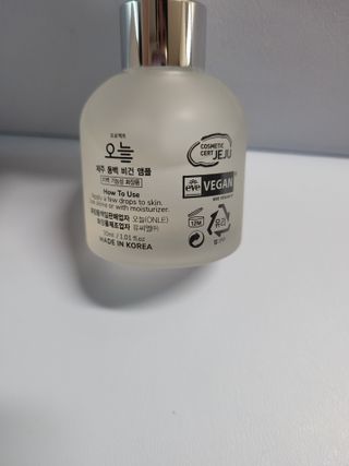 프로젝트오늘 제주 동백 비건 앰플 — 5점을 준 리뷰어가 2021년 11월 올린 사용 사진