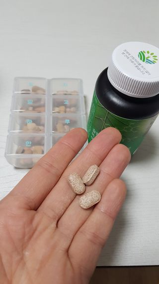 슬림플래닛 녹차카테킨 500mg 애프터밀 — 5점을 준 리뷰어가 2021년 2월 올린 사용 사진