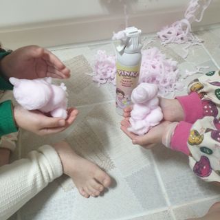 주식회사 권브라더스 [권브라더스] 목욕놀이 필수템, 핑키공주 유아버블클렌저 300ml 대용량 몽글몽글 구름 속 딸기향 — 1점을 준 리뷰어가 2022년 1월 올린 사용 사진