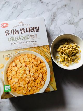 씨알푸드 유기농 쌀 시리얼 390g + 갓 구운 유기농 발아통곡물 150g — 5점을 준 리뷰어가 2021년 12월 올린 사용 사진