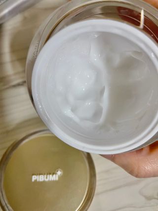 피부미 골드베릴 미라클페어 세레이징 퍼밍 크림 50ml — 5점을 준 리뷰어가 2021년 11월 올린 사용 사진
