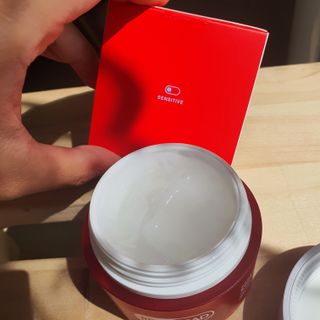 레드투래드 센서티브 슈퍼 크림 50ml — 5점을 준 리뷰어가 2021년 9월 올린 사용 사진