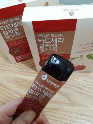 자연에온 가득담은 몽모랑시 타트체리 콜라겐 젤리스틱 — 5점을 준 리뷰어가 2021년 1월 올린 사용 사진