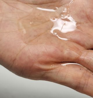 스킨큐어 산다화 순한 클렌징 동백 오일 200ml — 5점을 준 리뷰어가 2023년 8월 올린 사용 사진