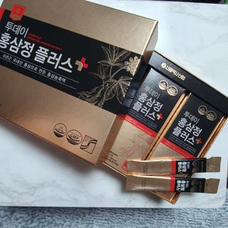 서울약사신협_투데이홍삼정플러스스틱_10g x 30포 — 5점을 준 리뷰어가 2021년 3월 올린 사용 사진