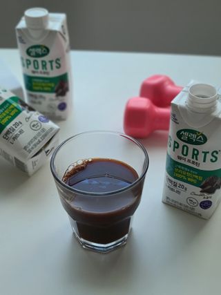 셀렉스스포츠 셀렉스 스포츠 드링크 초콜릿 _ 330ml x 12팩 — 5점을 준 리뷰어가 2021년 12월 올린 사용 사진