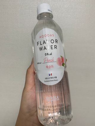 아쿠아스 플레이버워터 [아쿠아스] 제로칼로리 플레이버워터 복숭아/청포도 1BOX 20개입 — 5점을 준 리뷰어가 2021년 4월 올린 사용 사진
