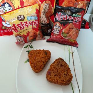 삼양냉동 [삼양] 불닭참치마요구운주먹밥+불닭볶음김치구운주먹밥 2세트구성 — 5점을 준 리뷰어가 2021년 2월 올린 사용 사진