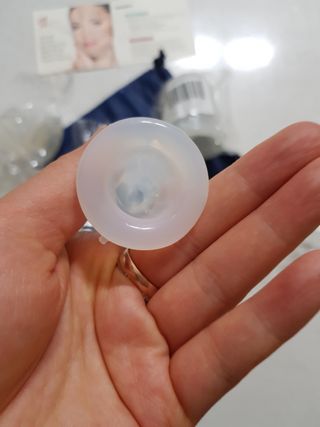 메디미케이알 커핑테라피 실리콘부항마사지 리프팅 페이스+바디 안티 셀룰 라이트 6pcs — 3점을 준 리뷰어가 2021년 2월 올린 사용 사진