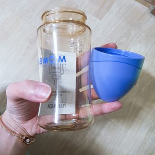유비맘 PPSU 젖병 노꼭지_260ml_컬러 랜덤 발송 — 5점을 준 리뷰어가 2020년 12월 올린 사용 사진