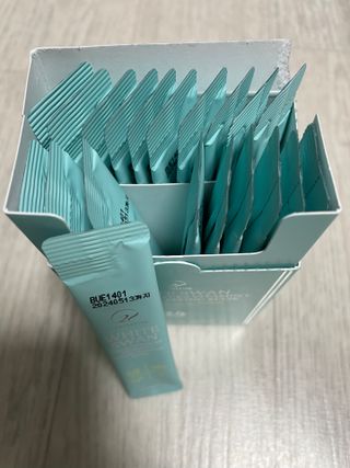 오투에니원 화이트 스완 갈락토미세스 비타민 C 워터 슬리핑 마스크 — 5점을 준 리뷰어가 2022년 12월 올린 사용 사진