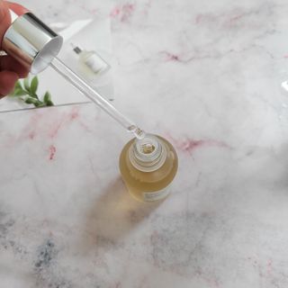 로자펠로 시카 앰플 50ml EGF 재생 미백 비타민 — 5점을 준 리뷰어가 2021년 2월 올린 사용 사진