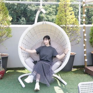 로서울 High Neck T-Shirt Navy, Gray — 5점을 준 리뷰어가 2021년 5월 올린 사용 사진