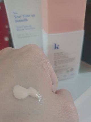 키노닉스 로지 톤업 선밀크 — 5점을 준 리뷰어가 2021년 8월 올린 사용 사진