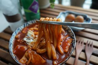 [푸딩팩토리] 요즘누들떡볶이540g + 매콤누들떡볶이 470g — 5점을 준 리뷰어가 2022년 9월 올린 사용 사진