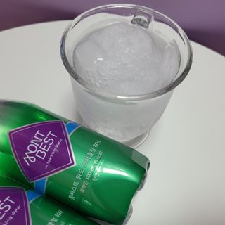 몽베스트 Montbest with Sparkling water Plain 20병 — 5점을 준 리뷰어가 2021년 11월 올린 사용 사진