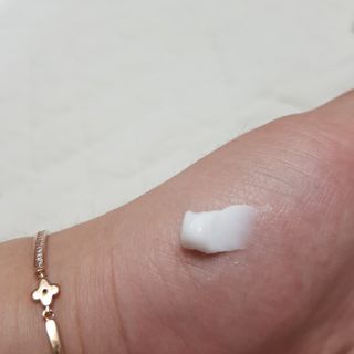 아토스탠다드 베이비크림 — 3점을 준 리뷰어가 2021년 1월 올린 사용 사진