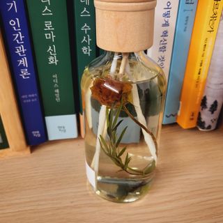 디어포레스트 숲속의 시간 디퓨저 시리즈 — 5점을 준 리뷰어가 2022년 8월 올린 사용 사진