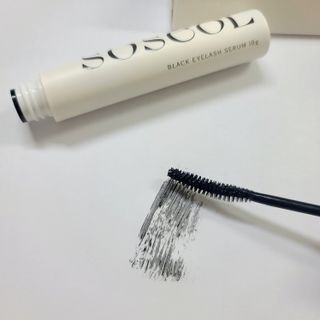 더소설 소설 블랙아이래쉬 세럼 10g(SOSEOL BLACK EYELASH SERUM 10g) — 5점을 준 리뷰어가 2023년 6월 올린 사용 사진