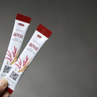 하루 1포로 콜레스테롤, 유산균, 고역가 소화효소까지 한번에 섭취! 다온바이오 홍자임 1개월분(30포) — 5점을 준 리뷰어가 2022년 11월 올린 사용 사진