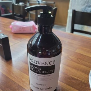 프로방스 프렌치 라벤더 샴푸 1,000ml — 5점을 준 리뷰어가 2021년 5월 올린 사용 사진