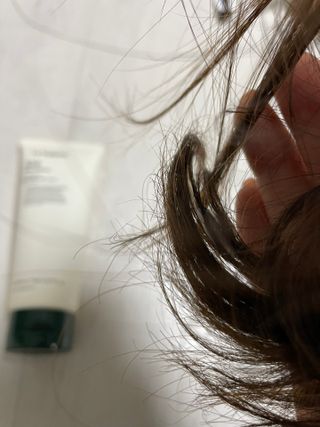 라로지크 X3 리페어 퍼퓸 헤어팩 150mℓ — 5점을 준 리뷰어가 2021년 11월 올린 사용 사진