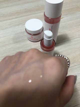 아이앤립 / EYENLIP 아이앤립 연어오일 리바이탈라이징 토너+앰플+크림 3종 세트 — 5점을 준 리뷰어가 2021년 7월 올린 사용 사진
