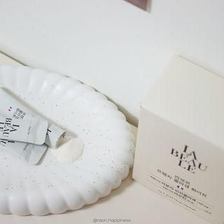 라보르 프렌치 콜라겐 화이트 — 5점을 준 리뷰어가 2022년 10월 올린 사용 사진