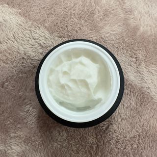 오투에니원 갈락토미세스 비타민 C 프리미엄 블랙스완 크림 50g — 5점을 준 리뷰어가 2023년 1월 올린 사용 사진