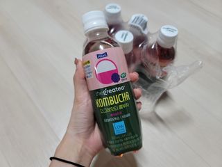 더그레잇티 콤부차 [매일유업] 더그레잇티 44kcal 콤부차 300ml *12개입 (오리지널 6개+베리리치 6개) — 4.5점을 준 리뷰어가 2023년 8월 올린 사용 사진