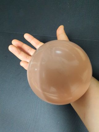 트라택 쿠셔닝 웨이트볼 0.5kg + 1kg SET — 4.5점을 준 리뷰어가 2022년 6월 올린 사용 사진