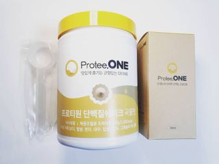 프로티원 단백질쉐이크 곡물맛 2주분 1통+보틀 — 5점을 준 리뷰어가 2021년 3월 올린 사용 사진