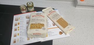 이탈리안 프리미엄 파스타 룸모 Rummo 파스타 2종 + 바질 페스토 + 블랙 트러플 페이스트 — 5점을 준 리뷰어가 2021년 7월 올린 사용 사진