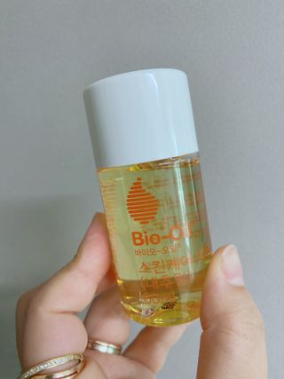 바이오오일 [바이오-오일] 스킨케어 오일 내추럴 60ml — 5점을 준 리뷰어가 2021년 7월 올린 사용 사진