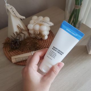더마포레스트 모이스처라이징 아쿠아크림 / 수분크림 히알루론산 펩타이드 보습 미백 주름개선 — 5점을 준 리뷰어가 2021년 6월 올린 사용 사진