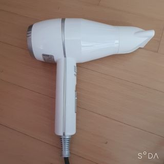 에프에이치아이코리아 마르세이유 사이클론 드라이기 — 3점을 준 리뷰어가 2021년 6월 올린 사용 사진