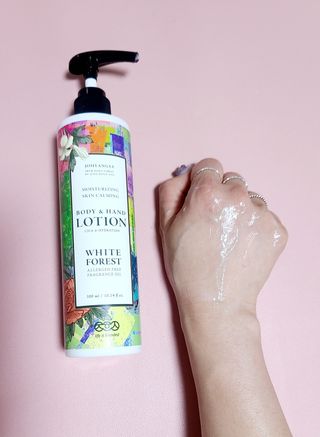 조향사 화이트포레스트 에센스미스트+ 바디&핸드로션 + 바디&핸드워시 구성 — 5점을 준 리뷰어가 2022년 6월 올린 사용 사진