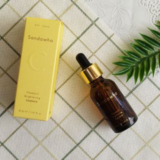 스킨큐어 산다화 비타민c 화이트닝 에센스 30ml — 5점을 준 리뷰어가 2023년 10월 올린 사용 사진