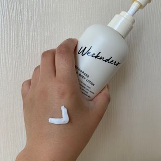 [위켄더스] 끈적임 없이 수분감을 채워주는 핸드& 바디로션 1종 랜덤발송 — 5점을 준 리뷰어가 2022년 5월 올린 사용 사진