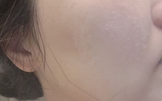[리뉴얼]유이크 바이옴 베리어 에센스 인 파우더 — 4점을 준 리뷰어가 2022년 1월 올린 사용 사진
