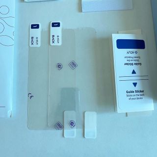 아클리브 Premium 항균 항바이러스 액정 보호필름(iPhone) — 5점을 준 리뷰어가 2022년 2월 올린 사용 사진