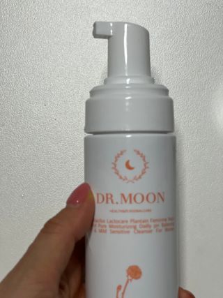 MF프리 [닥터문] 유산균 락토케어 질경초 여성청결제 200ml (폼타입) — 5점을 준 리뷰어가 2022년 7월 올린 사용 사진